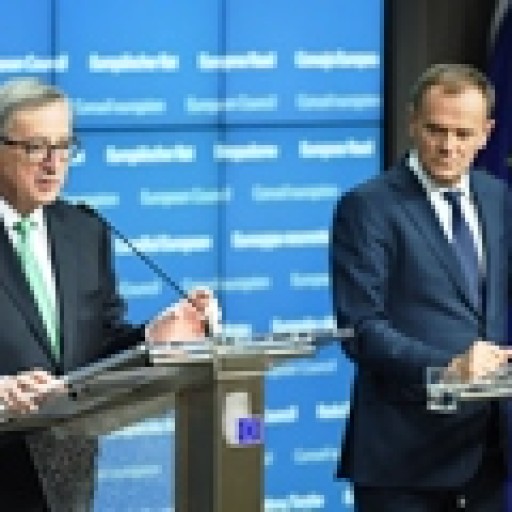 PE: debata z Tuskiem i Junckerem