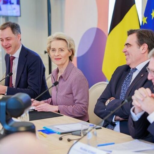 Szczyt w Val Duchesse: UE i jej partnerzy społeczni zobowiązują się wzmocnić dialog społeczny